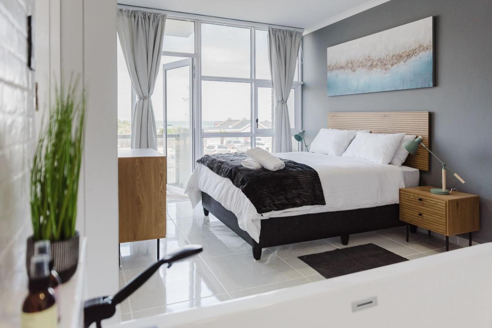 St Tropez Beachfront 108 Apartamento *